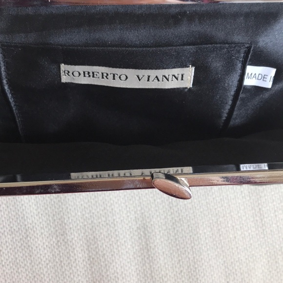 Clutch - Picture 3 of 3